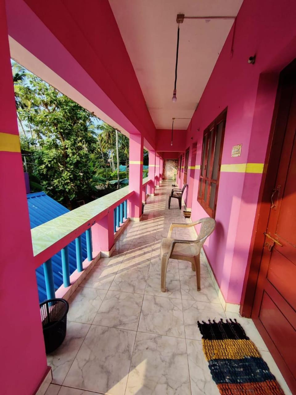 The Happy Land Homestay Varkala Exteriör bild
